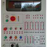 Bancada Didática para Estudo de Comandos Elétricos